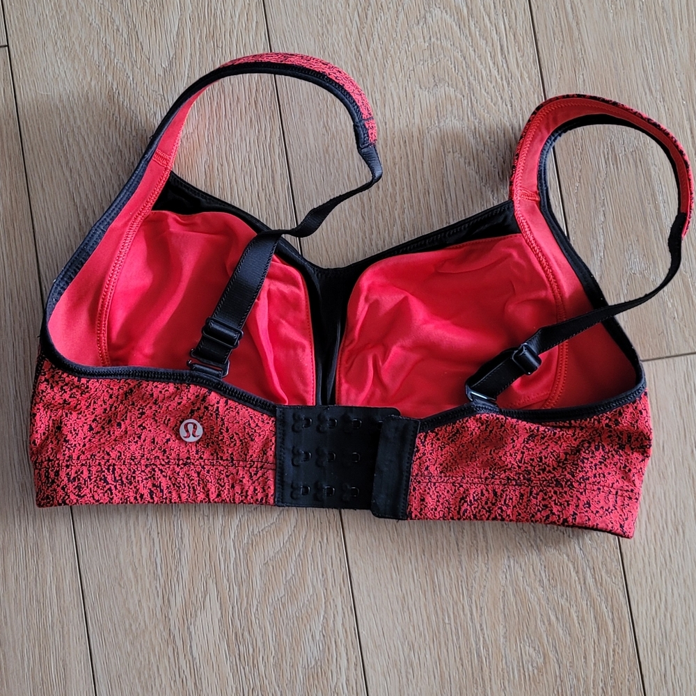 Lululemon tata tamers. Size 2